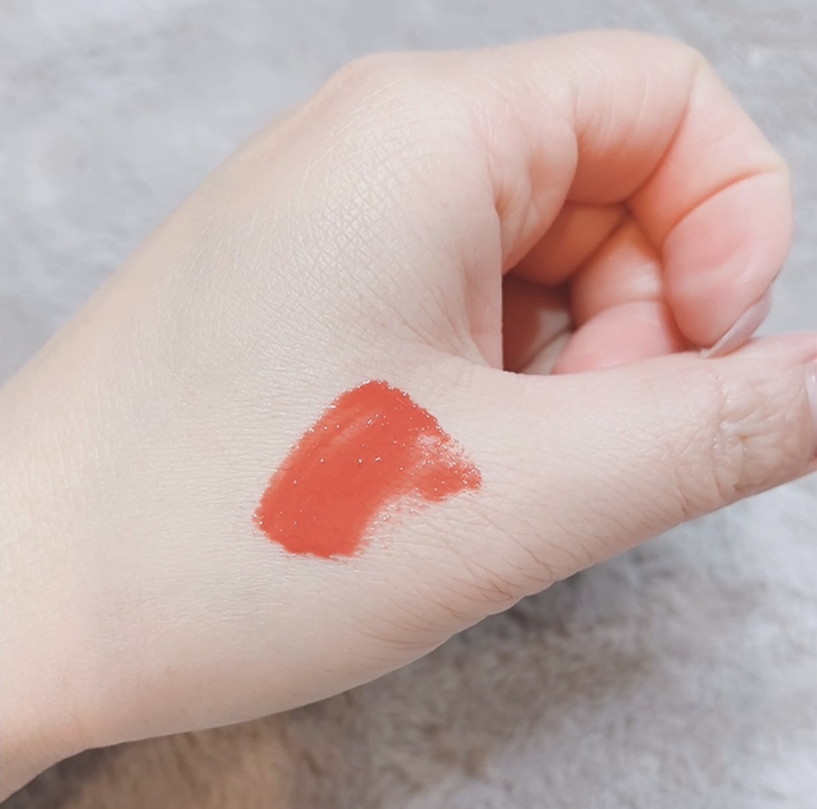 ミネラルカラーセラム/ONLY MINERALS/リップグロスを使ったクチコミ（3枚目）