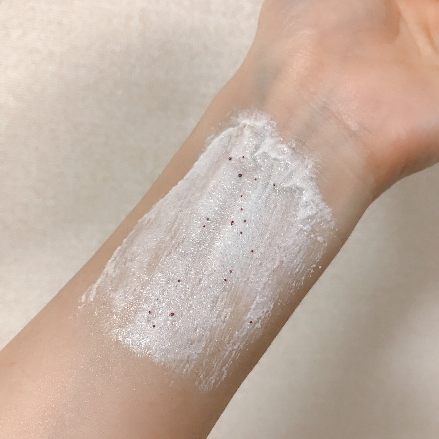 クリーミーボディスクラブ マカダミア&ライスミルク/ダヴ/ボディスクラブを使ったクチコミ(3枚目)