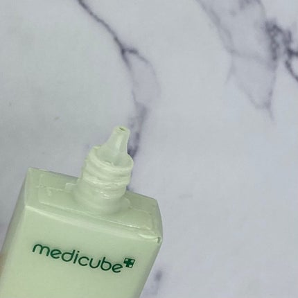 スーパーシカグリーントーンアップベース/MEDICUBE/化粧下地を使ったクチコミ(3枚目)
