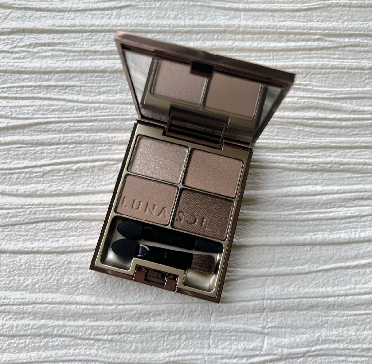 スキンモデリングアイズ/LUNASOL/アイシャドウパレットを使ったクチコミ（1枚目）