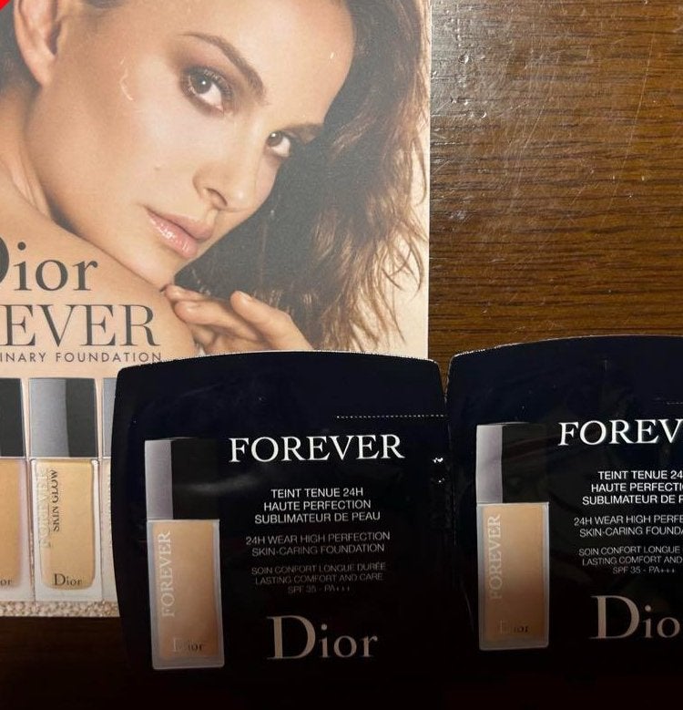ディオールスキン フォーエヴァー フルイド グロウ/Dior/リキッドファンデーションを使ったクチコミ(1枚目)