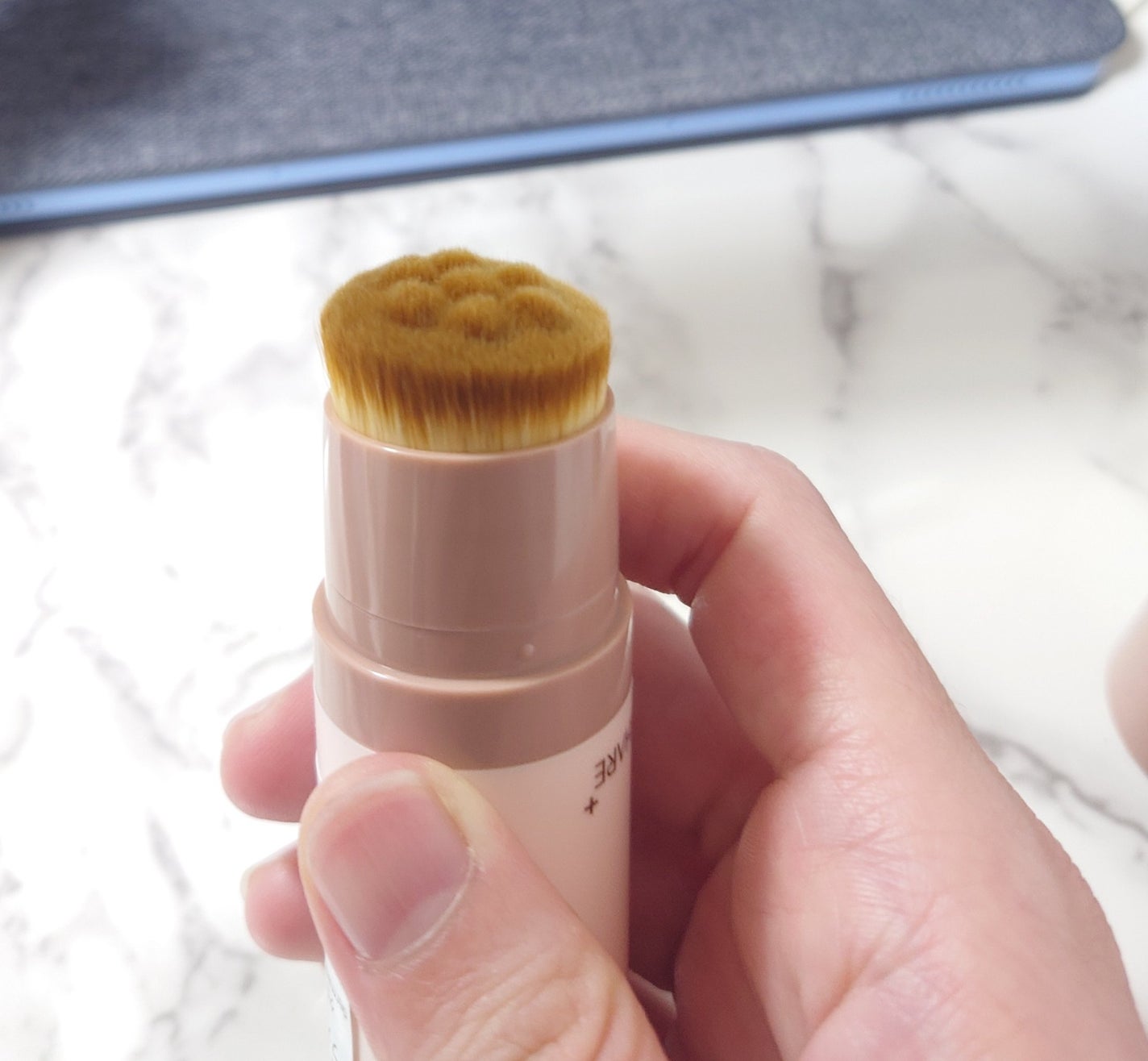 ヴィーガンナチュラルカバースティックファンデーション/DERMASHARE/その他ファンデーションを使ったクチコミ(3枚目)