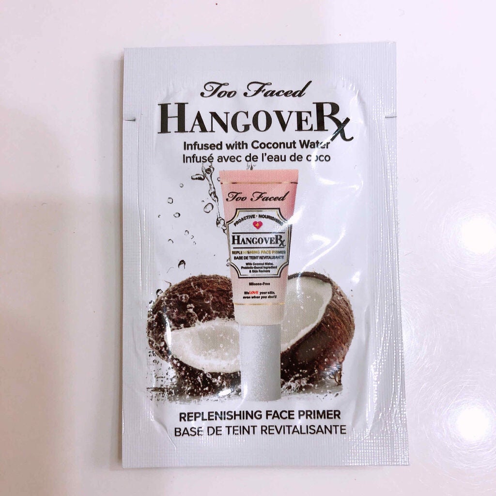 トゥー フェイスド ハングオーバー フェイスプライマー/Too Faced/化粧下地を使ったクチコミ(1枚目)