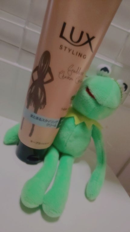 美容液スタイリング まとまるスタイリング クリーム/LUX/ヘアワックス・クリームを使ったクチコミ(2枚目)