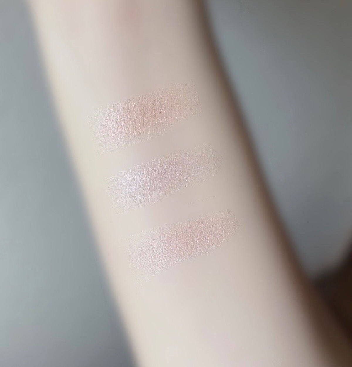 パールグロウニュアンサー/CEZANNE/パウダーハイライトを使ったクチコミ（2枚目）