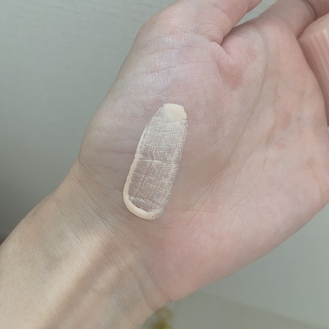 モイスチュアライジング プライマー/PAUL & JOE BEAUTE/化粧下地を使ったクチコミ(4枚目)