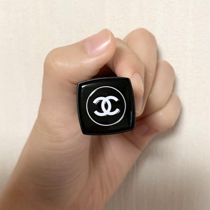 ルージュ アリュール ヴェルヴェット エクストレム/CHANEL/口紅を使ったクチコミ(2枚目)