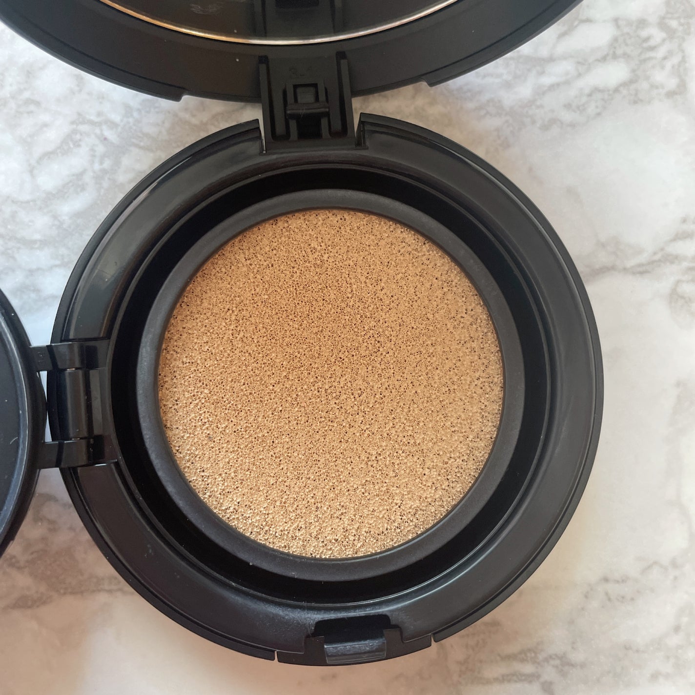 エッセンシャル スキン ヌーダー クッション/JUNG SAEM MOOL/クッションファンデーションを使ったクチコミ(2枚目)