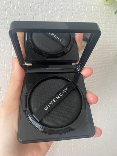 GIVENCHY ソワン ノワール UV コンパクトのクチコミ「これからの時期にぜひ使って欲しいアイテム❣️

GIVENCHY
ソワン ノワール UV コン.....」（2枚目）