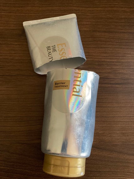 髪のキメ美容バリアトリートメント/エッセンシャル/洗い流すヘアトリートメントを使ったクチコミ(5枚目)