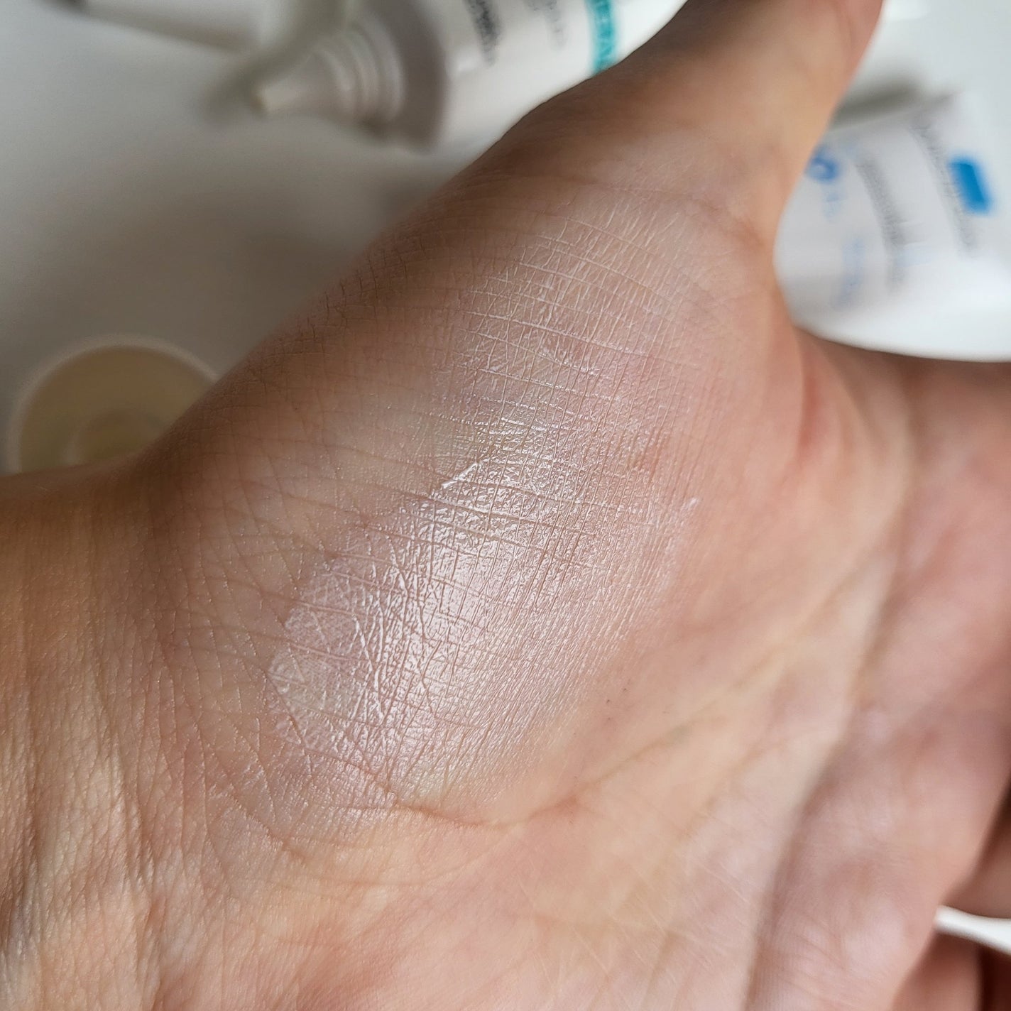 UVイデア XL プロテクショントーンアップ ローズ/ラ ロッシュ ポゼ/日焼け止めクリームを使ったクチコミ(4枚目)