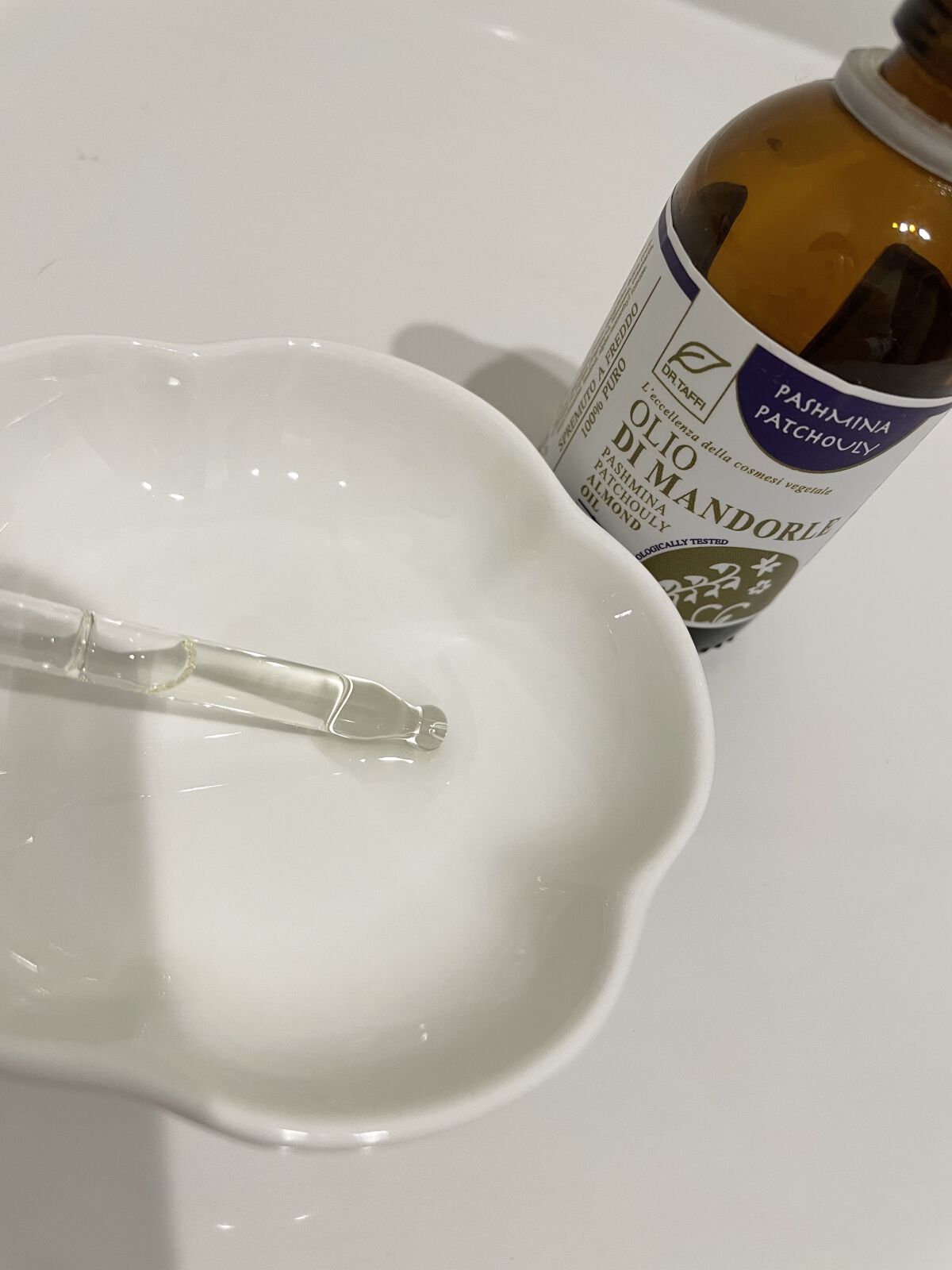 ジョヴィネッツァ プロフォンダ オイル パシュミナ/DR.TAFFI (ドクター タッフィ)/ボディクリームを使ったクチコミ（1枚目）