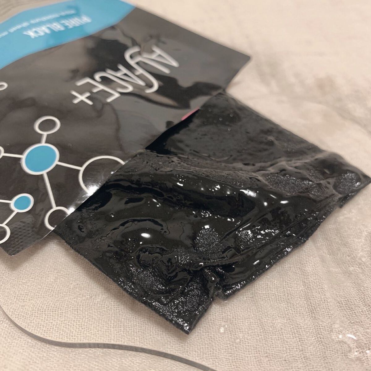 ピュアブラック アクアモイスチャー シートマスク 1枚/ALFACE+/シートマスク・パックを使ったクチコミ（3枚目）