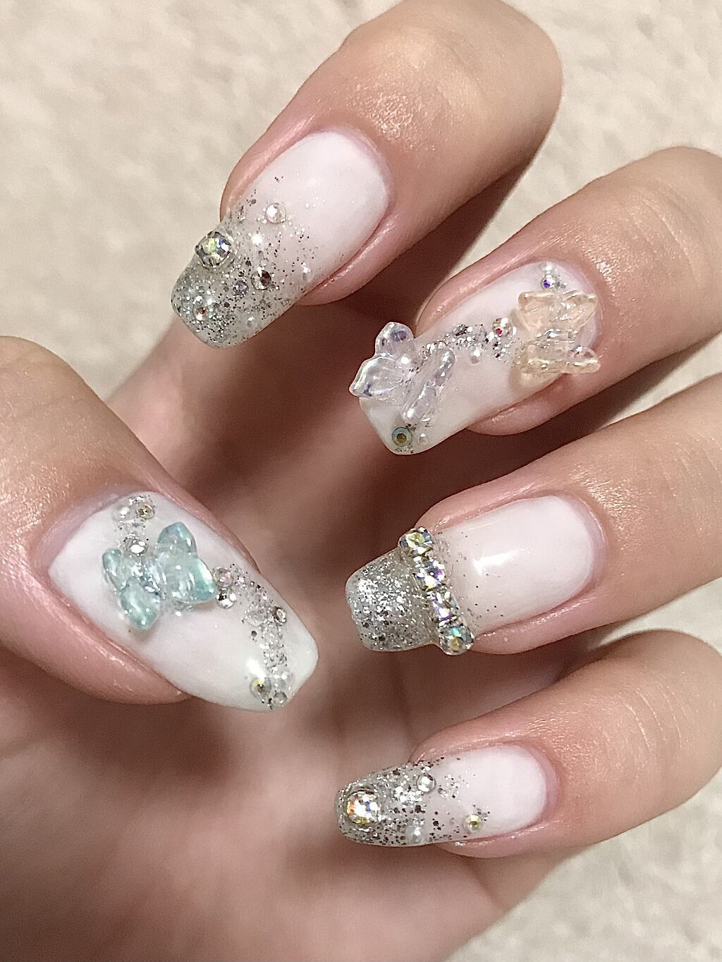 SHジェルネイル ライト対応　ラメ　オーロラ　キラキラ　LED UV ミラーネイルのネイルデザイン | ジェルネイル（ライト対応）｜セリア