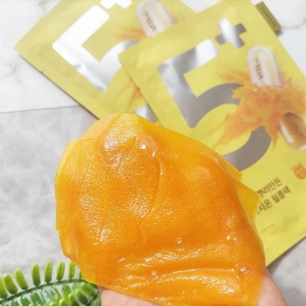 5番 白玉グルタチオンCふりかけマスク/numbuzin/シートマスク・パックを使ったクチコミ(4枚目)