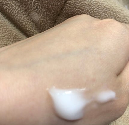 ピュアアルテミシア カーミングウォータークリーム/HANYUL(ハンユル)/フェイスクリームを使ったクチコミ(5枚目)