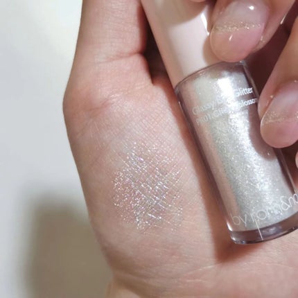 アンドバイロムアンド グラッシーアイグリッター/&nd by rom&nd/グリッターを使ったクチコミ(1枚目)