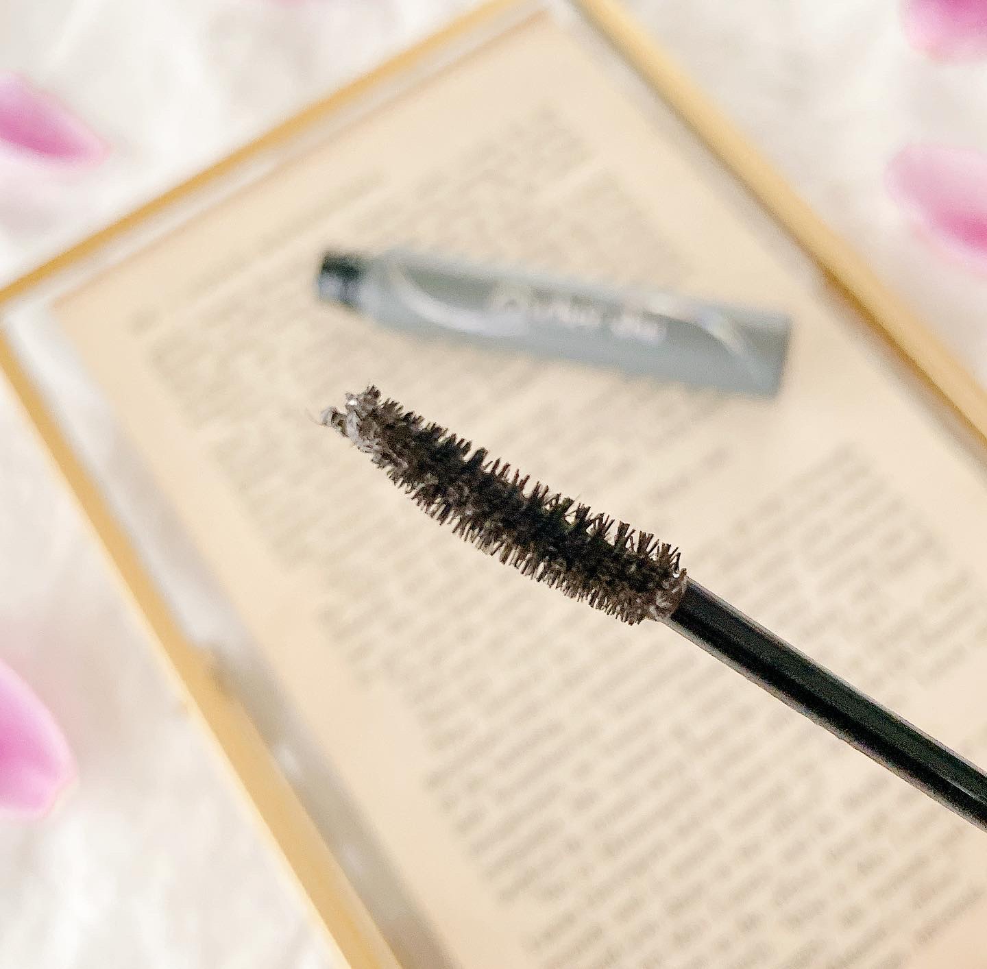 ヌーディズムマスカラ 02 ニュアンスアッシュ(アッシュ)/chee shu/マスカラを使ったクチコミ（2枚目）