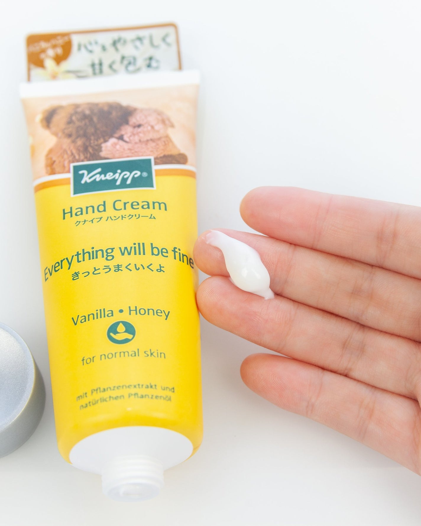 ハンドクリーム バニラ&ハニーの香り/クナイプ/ハンドクリームを使ったクチコミ(2枚目)