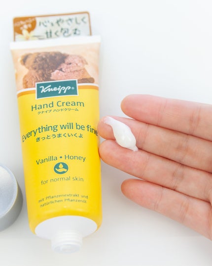 ハンドクリーム バニラ&ハニーの香り/クナイプ/ハンドクリームを使ったクチコミ(2枚目)