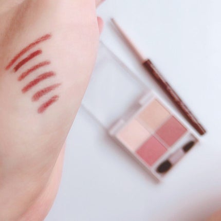 シルキースフレアイズ/キャンメイク/アイシャドウパレットを使ったクチコミ(4枚目)