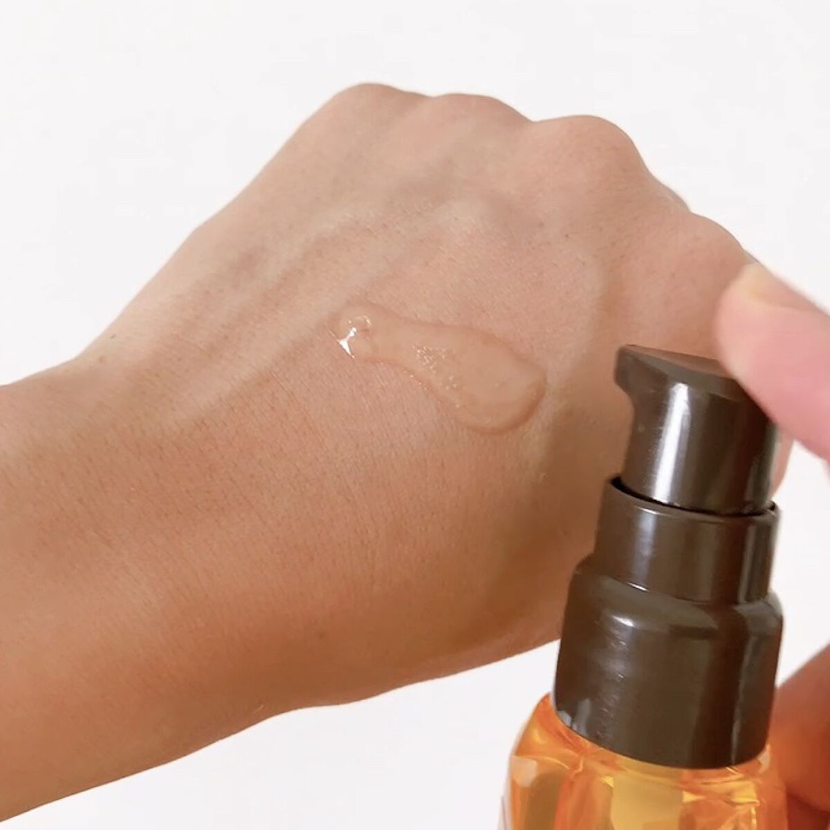 CCオイル/エッセンシャル/ヘアオイルを使ったクチコミ（2枚目）