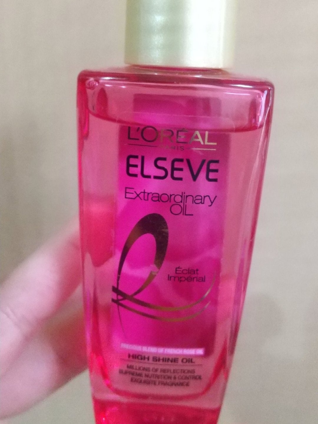 エクストラオーディナリー オイル エクラアンペリアル 艶髪オイル/ロレアル パリ/ヘアオイルを使ったクチコミ(1枚目)