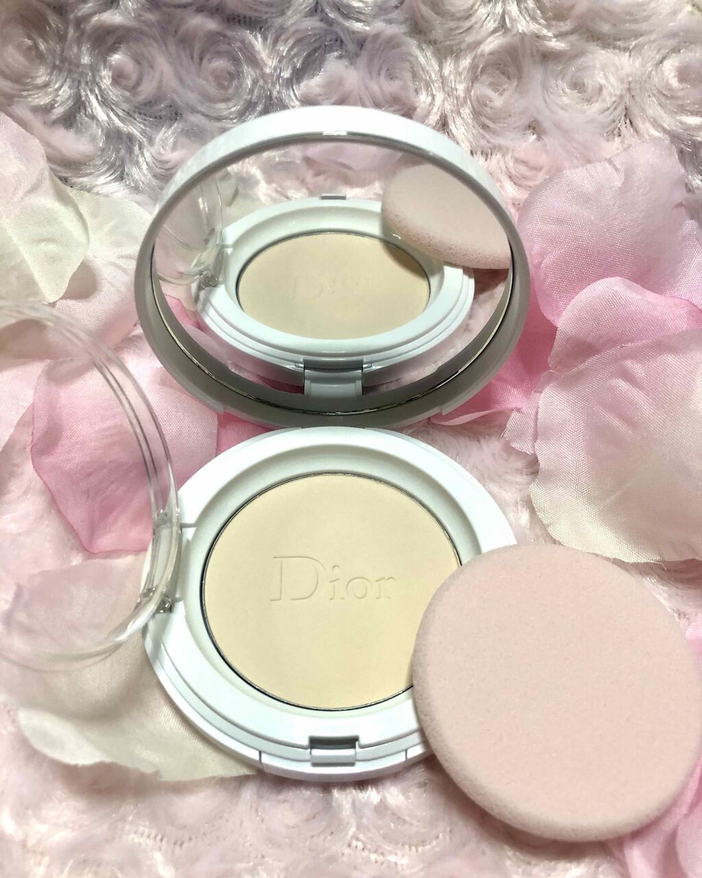 スノー パーフェクト ライト コンパクト ファンデーション/Dior/パウダーファンデーションを使ったクチコミ(2枚目)