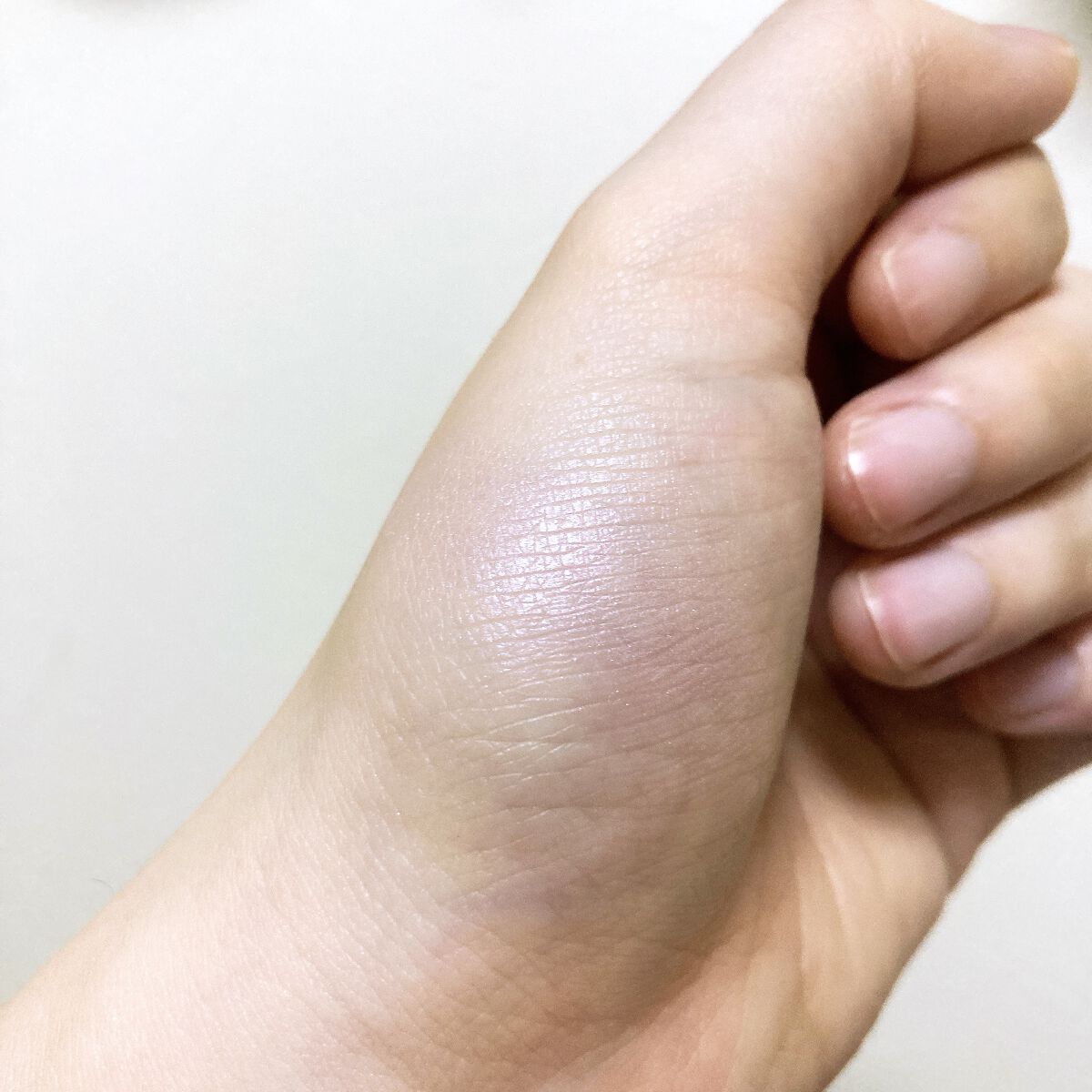 パールグロウニュアンサー/CEZANNE/パウダーハイライトを使ったクチコミ（3枚目）