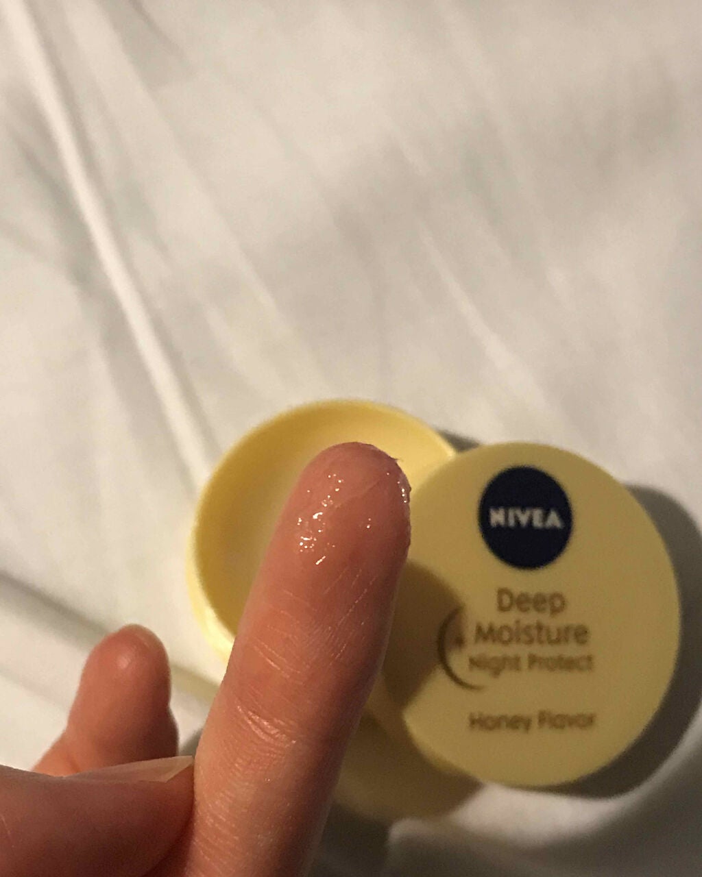 ディープモイスチャーナイトプロテクト はちみつの香り/ニベア/リップマスクを使ったクチコミ(3枚目)