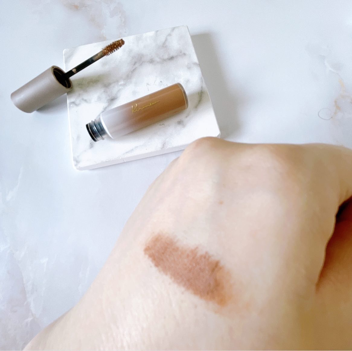 カラーインブロウマスカラ 01 ブラウンハニー/Ririmew/眉マスカラを使ったクチコミ（3枚目）