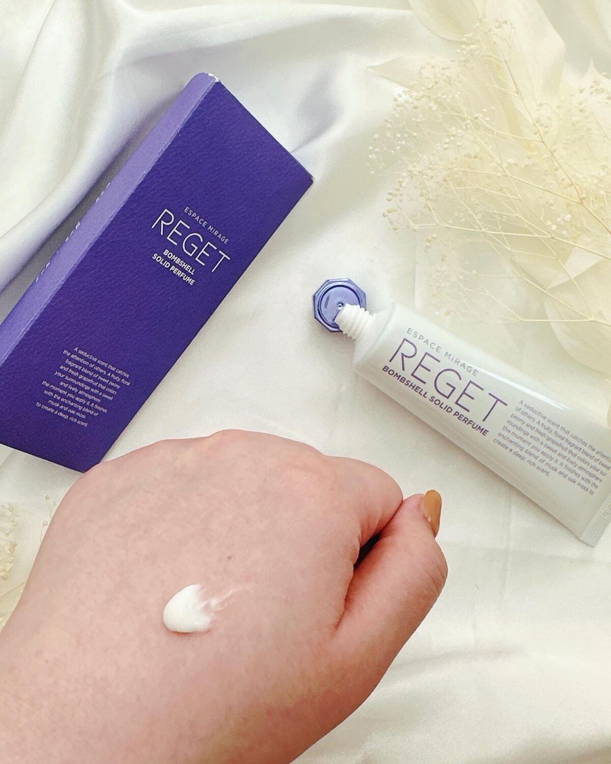 Bombshell Solid Perfume/RE:GET/香水(レディース)を使ったクチコミ（2枚目）