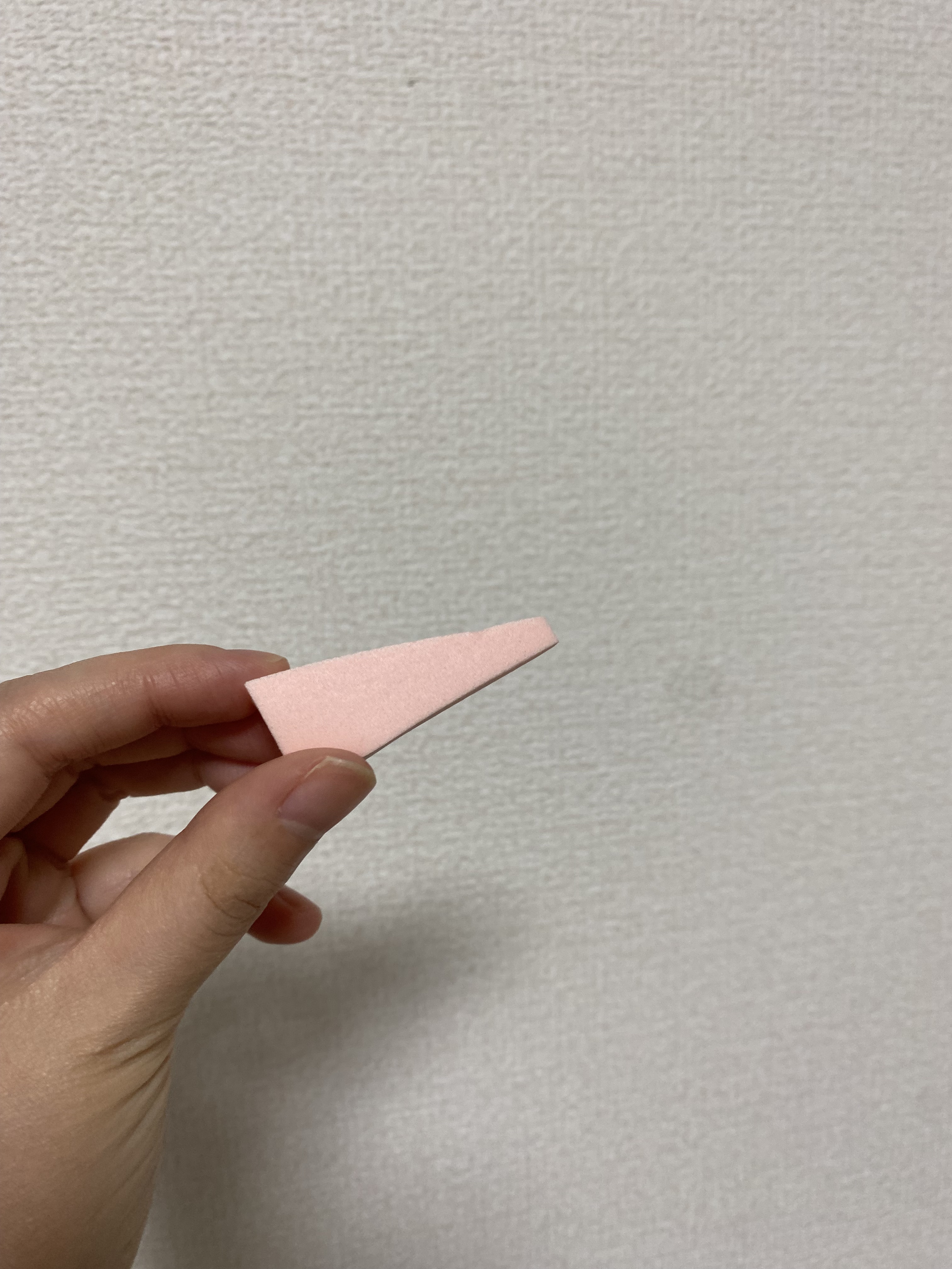 メイクアップスポンジ(バリューパック ウェッジ型 30個)/DAISO/パフ・スポンジを使ったクチコミ（2枚目）