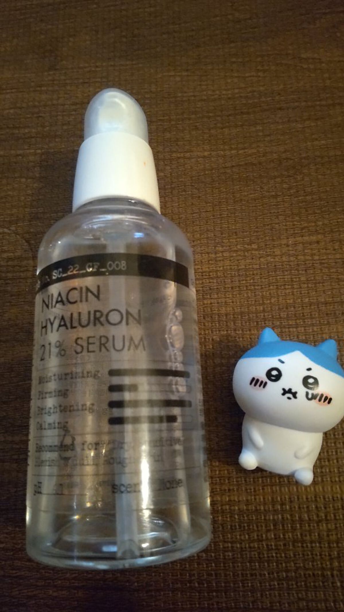 DERMA FACTORY ナイアシンヒアルロン酸21%セラム