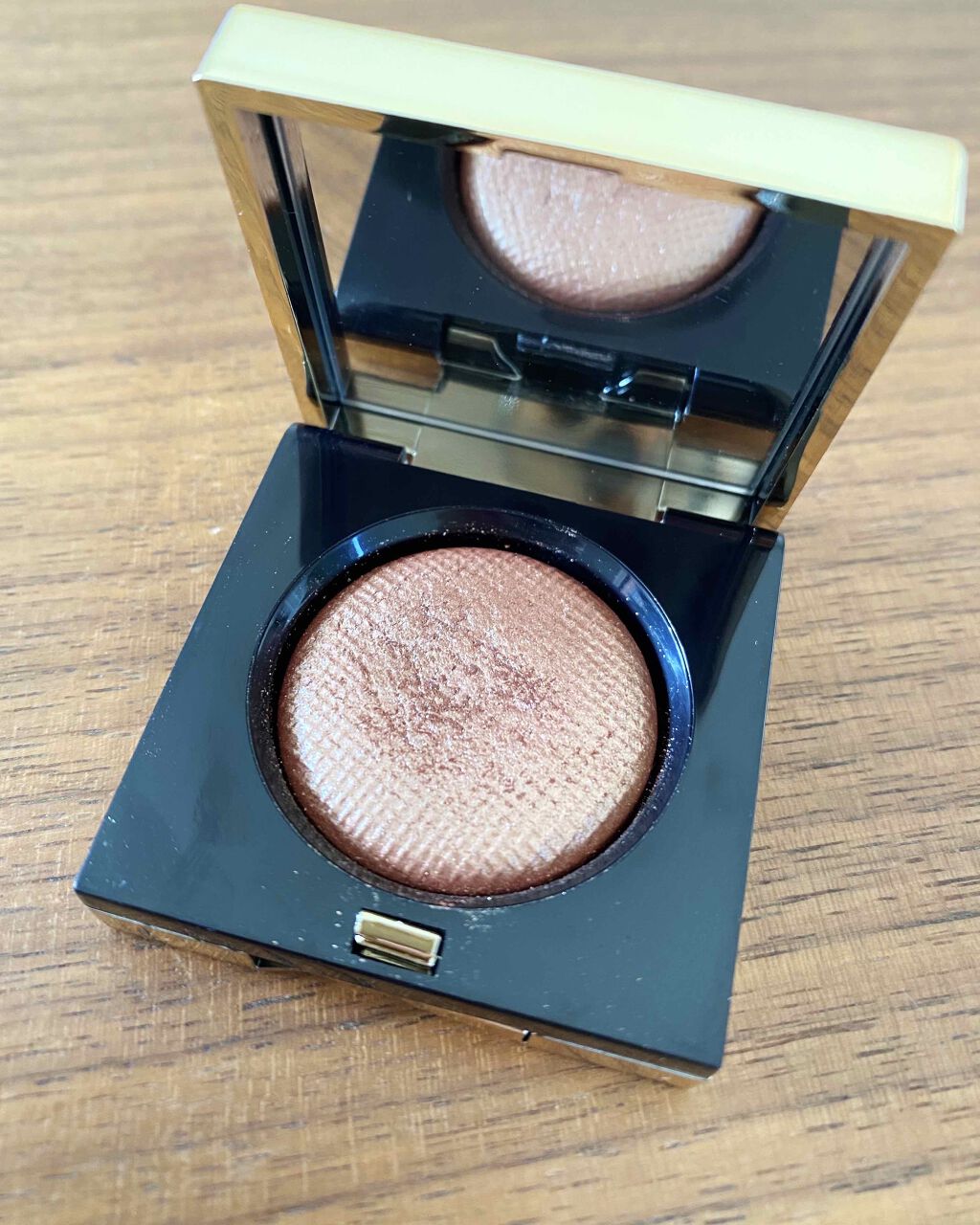 リュクスアイシャドウ/BOBBI BROWN/単色アイシャドウを使ったクチコミ(1枚目)