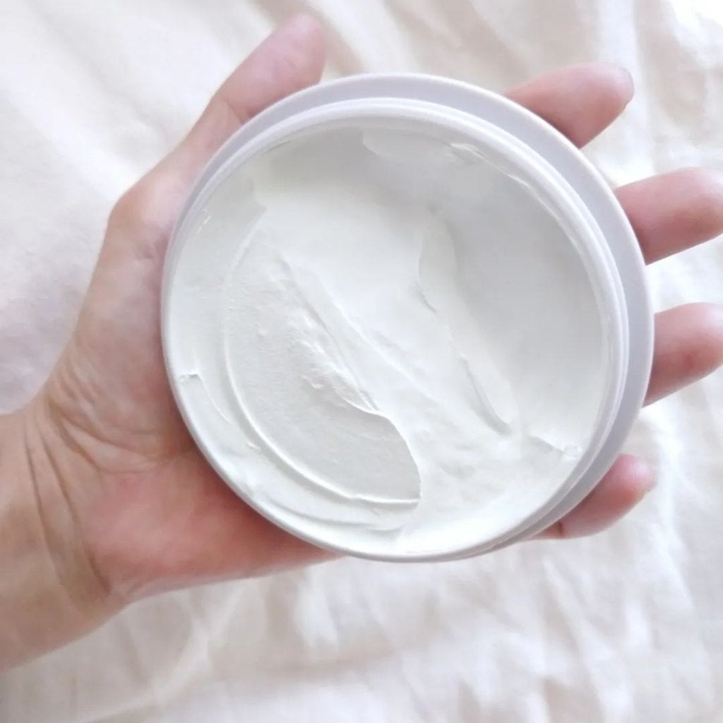 seiko_official on LIPS 「シミ、ポツポツケアに\洗顔と同時に/美白成分がお肌にしっかり浸..」(6枚目)