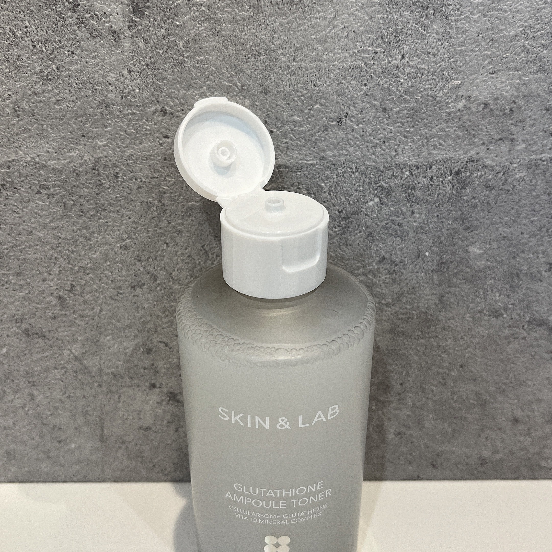 ヴィーガンリポソームレチノールセラム/SKIN&LAB/美容液を使ったクチコミ（2枚目）