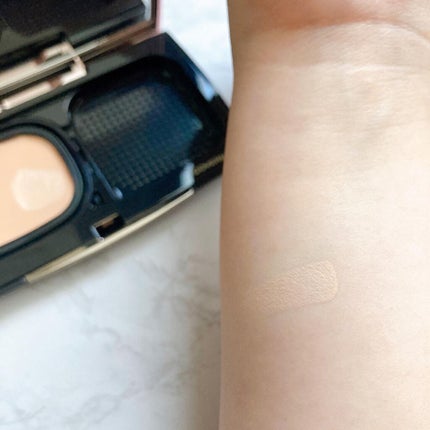 フローレス フィット/COVERMARK/クリーム・エマルジョンファンデーションを使ったクチコミ(4枚目)