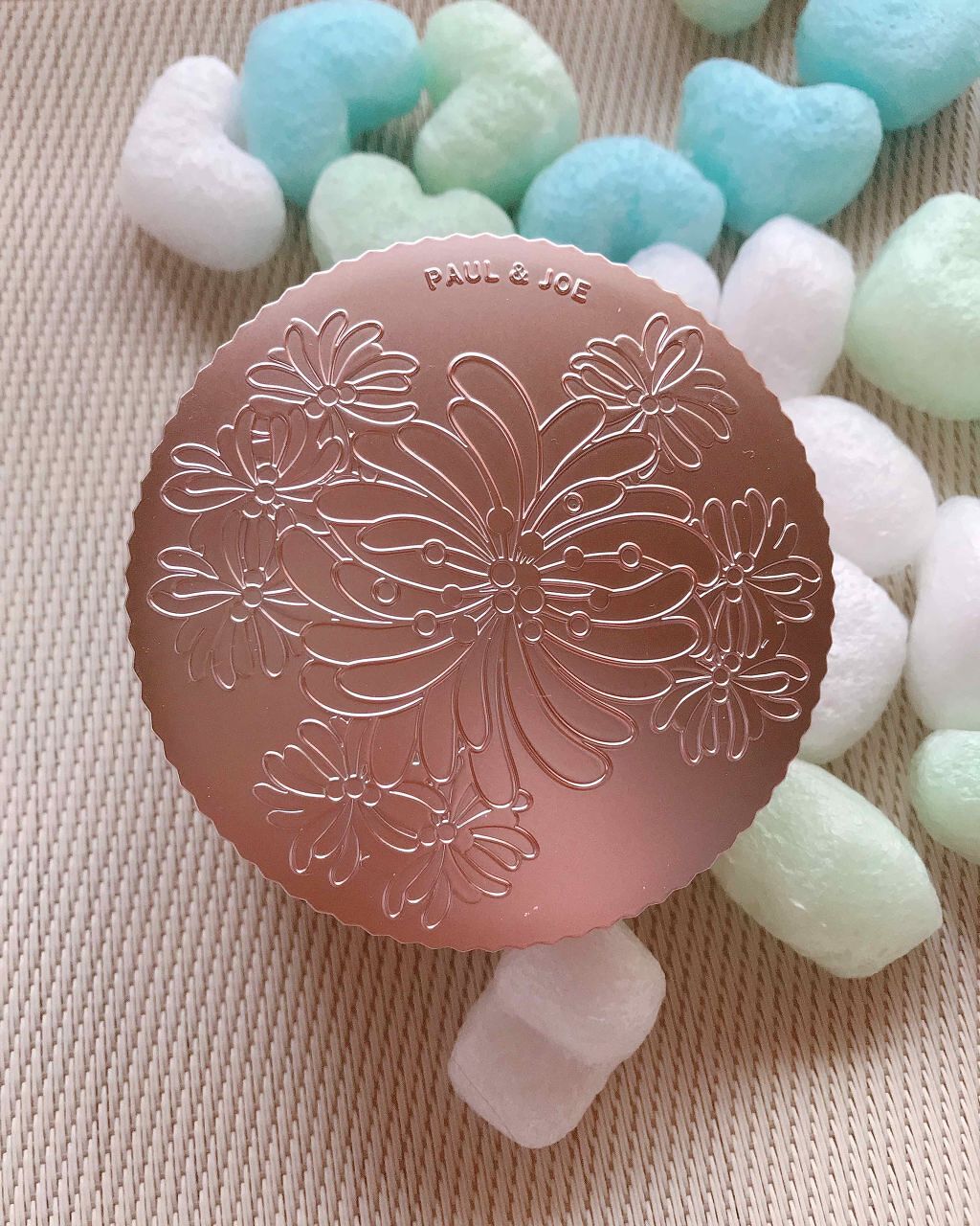 🧡 #ポール＆ジョー( #Paul&JOE )
💛 #ラトゥーエクラルースパウダー01

こちら遠鉄百貨店にて購入しました
#ボルジョ の #ルースパウダー ❤️

✔ #パウダーが細かい
✔️ #透明感
✔️ #ツヤ感
✔️ #青ラメ