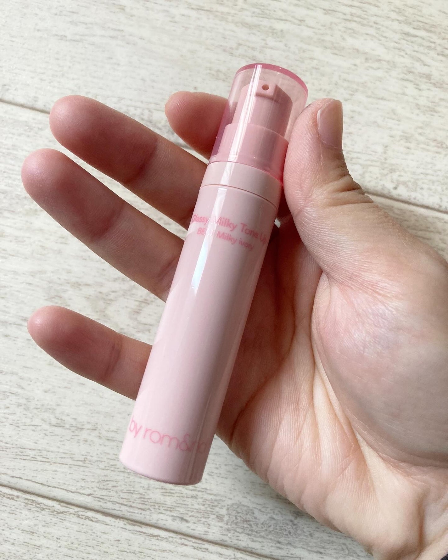 グラッシーミルキートーンアップ /&nd by rom&nd/化粧下地を使ったクチコミ(2枚目)