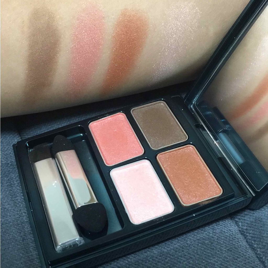 ムーンブルーム カラーリングアイズ/RMK/アイシャドウパレットを使ったクチコミ（1枚目）