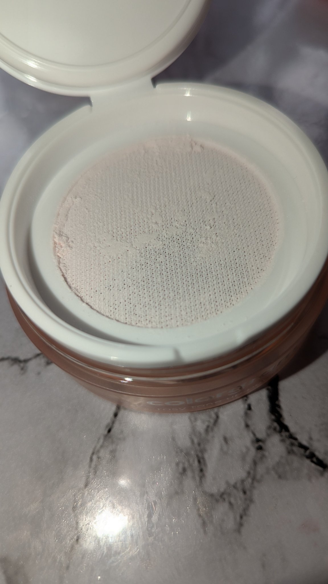 ロージートーンアップパウダー/Colorgram/ルースパウダーを使ったクチコミ（3枚目）