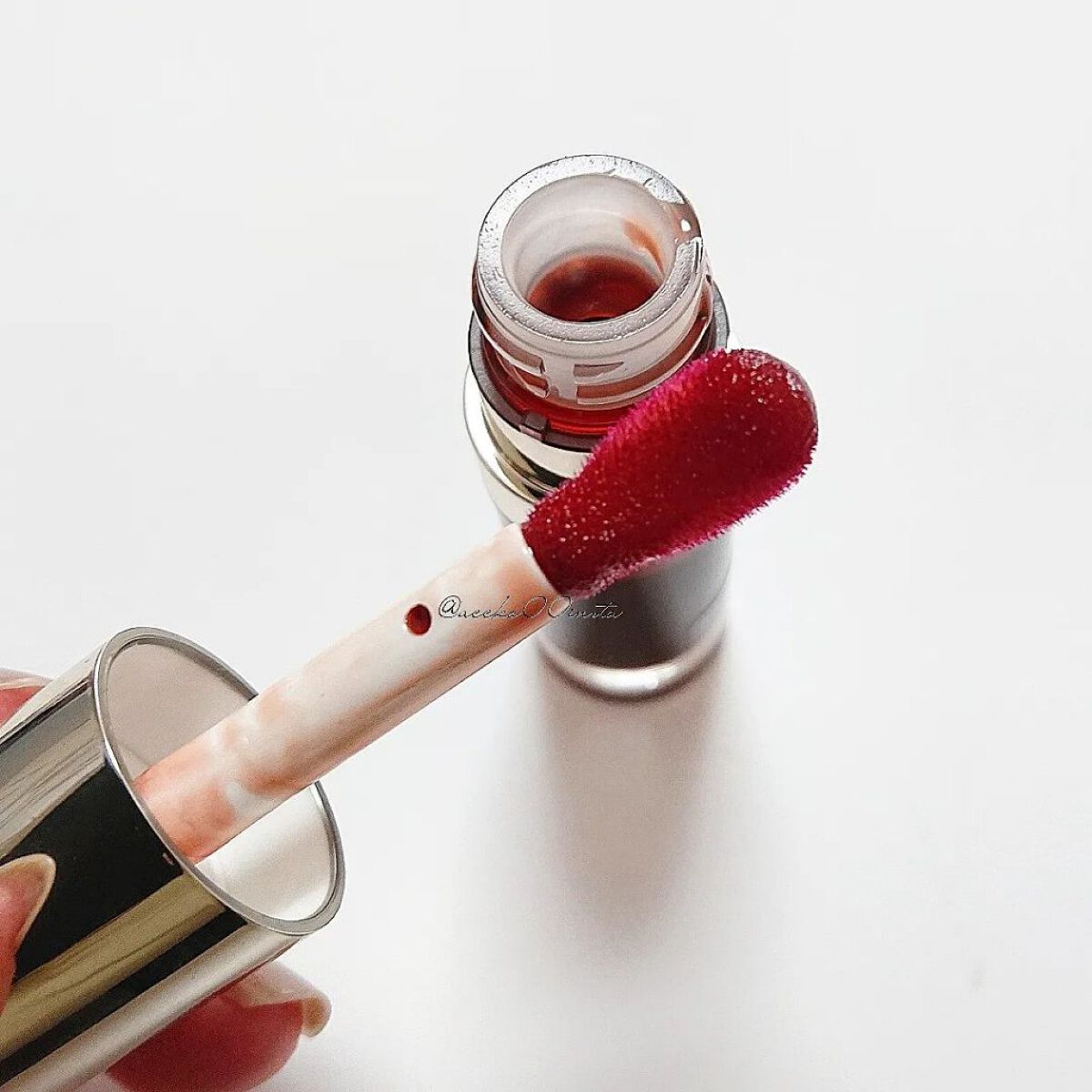 リップコンフォートオイル/CLARINS/リップグロスを使ったクチコミ（2枚目）