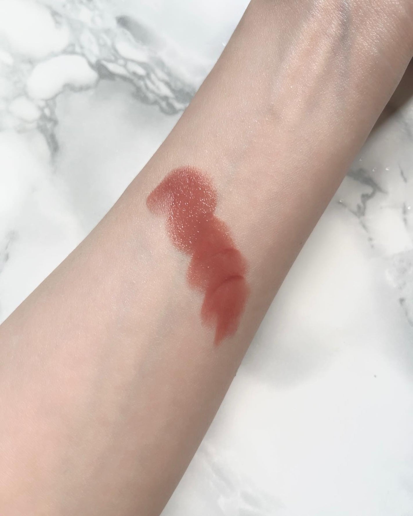 アフターグロー センシュアルシャイン リップスティック/NARS/口紅を使ったクチコミ(4枚目)