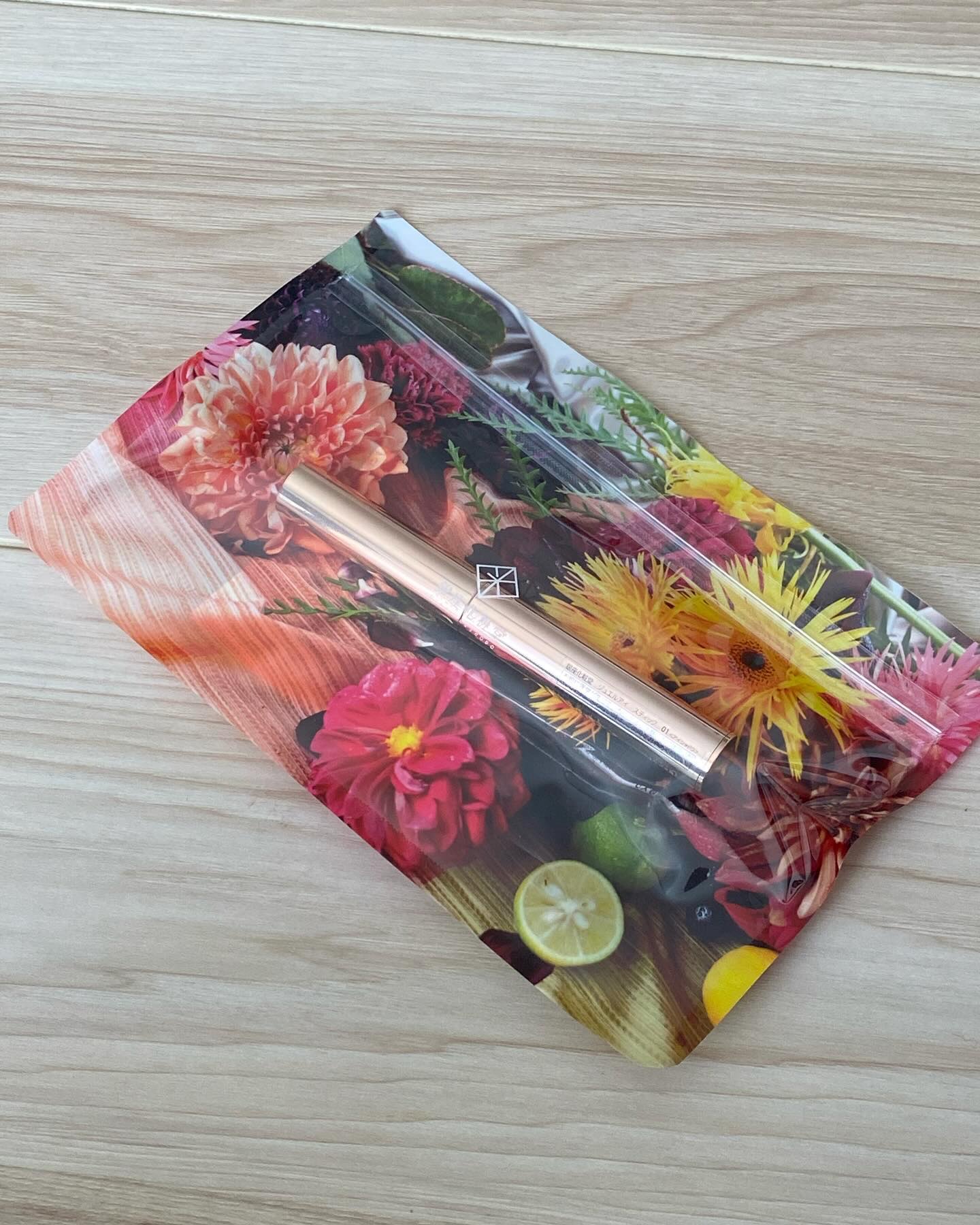 ジュエルアイ スティック/銀座化粧堂/スティックアイシャドウを使ったクチコミ（1枚目）