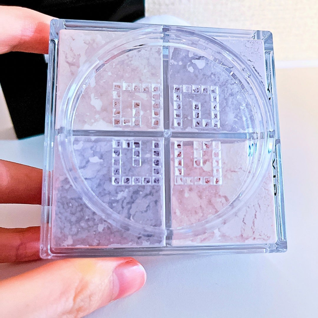 プリズム・リーブル/GIVENCHY/ルースパウダーを使ったクチコミ(2枚目)