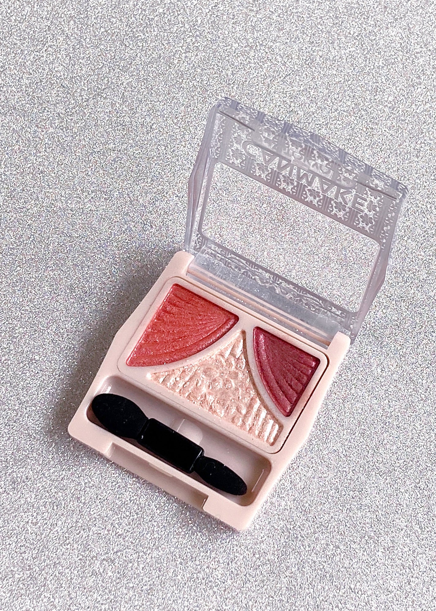 ジューシーピュアアイズ/キャンメイク/アイシャドウパレットを使ったクチコミ(2枚目)