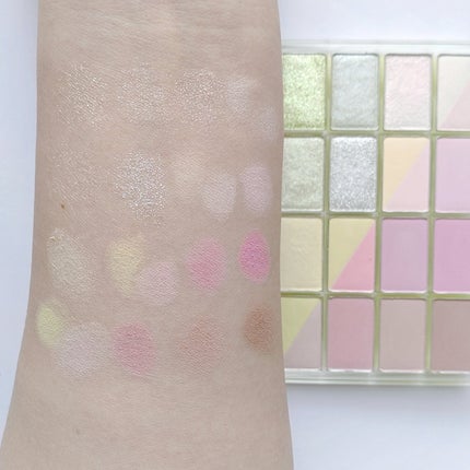 ソフトブラーリングアイパレット/wakemake/アイシャドウパレットを使ったクチコミ(7枚目)