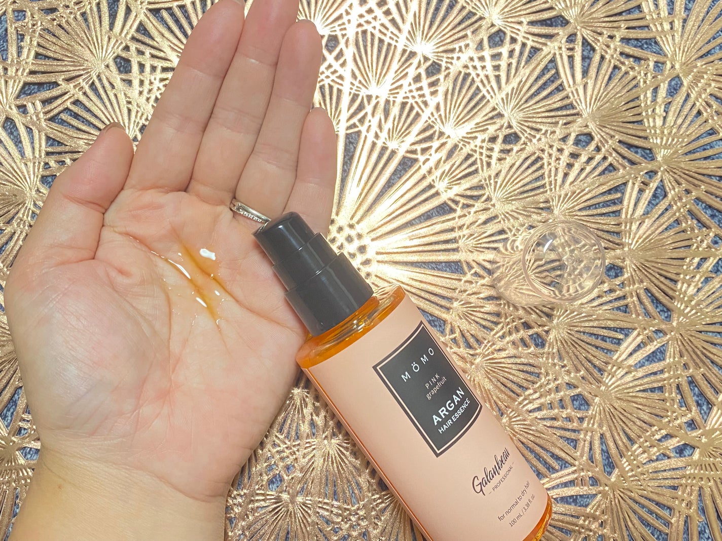 モモアルガンヘアエッセンス/ガランビュー/ヘアオイルを使ったクチコミ(4枚目)