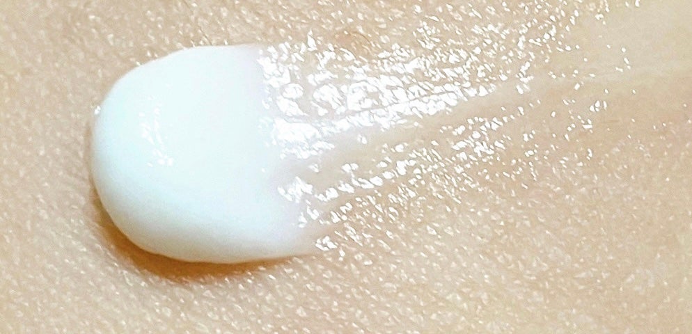 薬用ホワイトニング ハンドクリーム(もぎたてピーチ)/コエンリッチQ10/ハンドクリームを使ったクチコミ(2枚目)